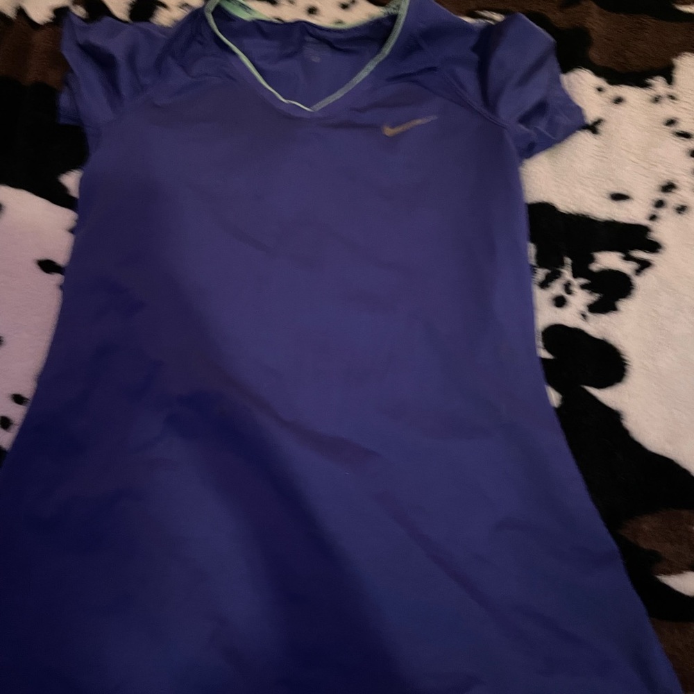 Nike Women's Blue Short Sleeve Tee